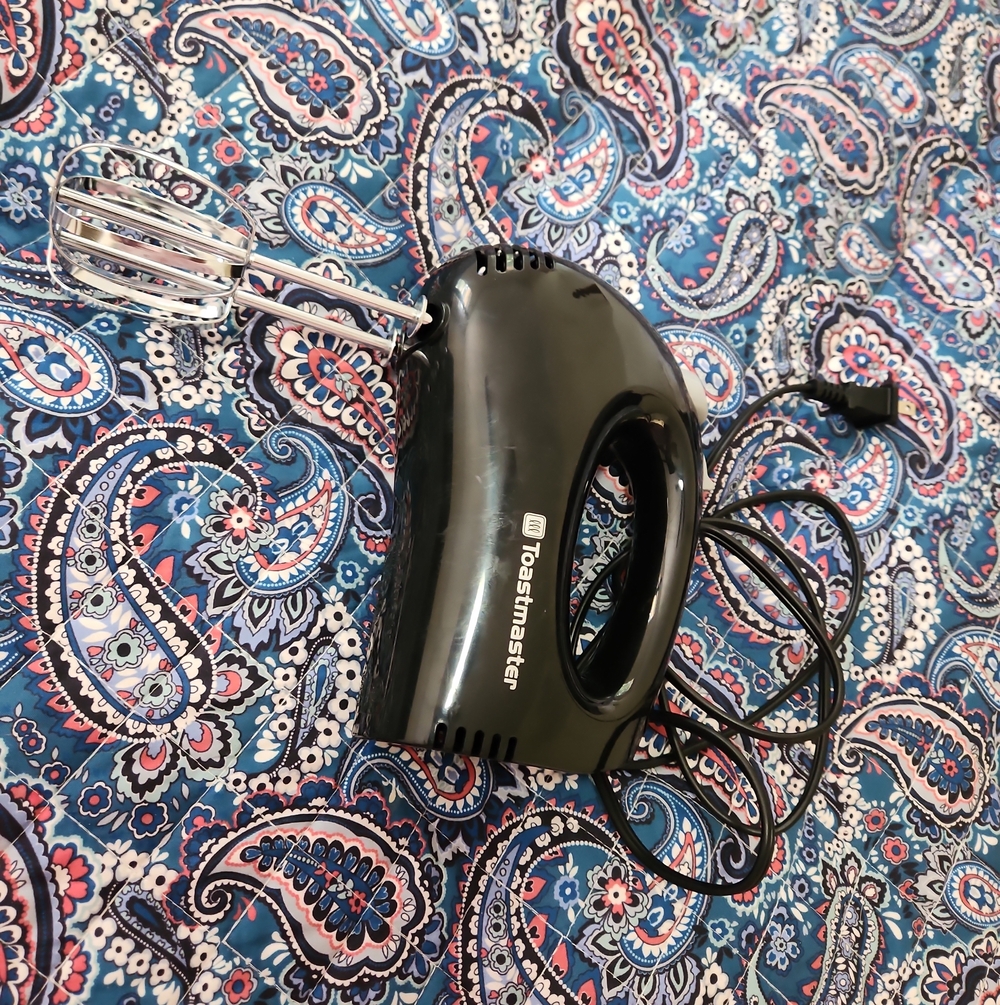 Toastmaster Hand Mixer